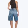 Curve Denim-Shorts mit hoher Taille und weitem Bein – Blue Horses – Mittelblau Curve Denim-Shorts mit hoher Taille und weitem Bein – Blue Horses – Mittelblau