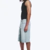 Denim-Shorts mit mittlerer Leibhöhe, lockerer Passform und Abnähern – Dream Blue – Hellblau Denim-Shorts mit mittlerer Leibhöhe, lockerer Passform und Abnähern – Dream Blue – Hellblau