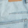 Denim-Shorts mit mittlerer Leibhöhe, lockerer Passform und Abnähern – Dream Blue – Hellblau Denim-Shorts mit mittlerer Leibhöhe, lockerer Passform und Abnähern – Dream Blue – Hellblau