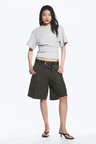 Drapiertes, figurbetontes T-Shirt – Grau meliert