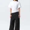 Drapiertes, figurbetontes T-Shirt – Weiß Drapiertes, figurbetontes T-Shirt – Weiß