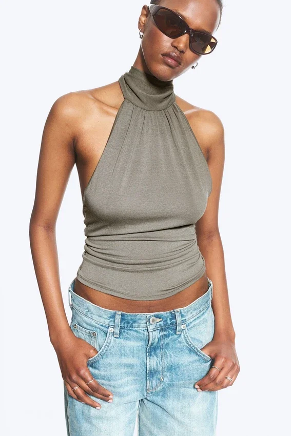 Drapiertes Neckholder-Oberteil – Dusty Mole Drapiertes Neckholder-Oberteil – Dusty Mole