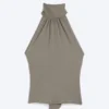 Drapiertes Neckholder-Oberteil – Dusty Mole Drapiertes Neckholder-Oberteil – Dusty Mole