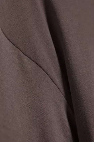 Drapiertes, tailliertes T-Shirt – Dusty Plum