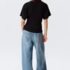 Drapiertes, tailliertes T-Shirt – Schwarz Drapiertes, tailliertes T-Shirt – Schwarz