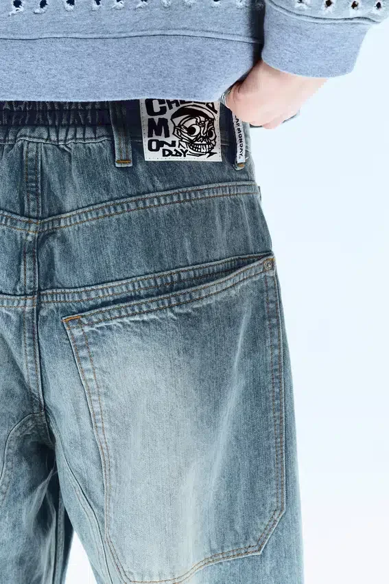 Dunno Unisex Low Rise Loose Barrel Jeans – Cloudy Blue – Mittelblau | Cheap Monday Gb Dunno Unisex Low Rise Loose Barrel Jeans – Cloudy Blue – Mittelblau | Cheap Monday Gb