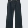 Dynasty Low Rise Loose Wide Jeans – Blue Rinse – Dunkelblau Dynasty Low Rise Loose Wide Jeans – Blue Rinse – Dunkelblau