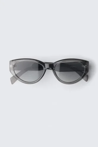 Eckige Cat-Eye-Sonnenbrille – Transparentgrau
