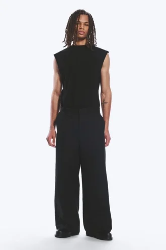 Emil Chino-Hose in lockerer Passform – Schwarz