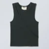 Eng anliegendes Tanktop – Dunkelgrau Eng anliegendes Tanktop – Dunkelgrau
