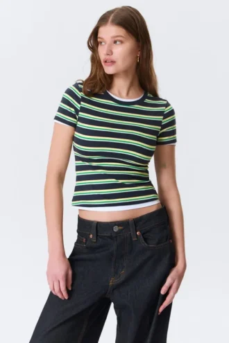 Enges Mini-T-Shirt – marineblau/grün gestreift