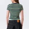 Enges Mini-T-Shirt – marineblau/grün gestreift Enges Mini-T-Shirt – marineblau/grün gestreift