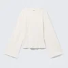 Figurbetontes Langarmshirt – Staubweiß
