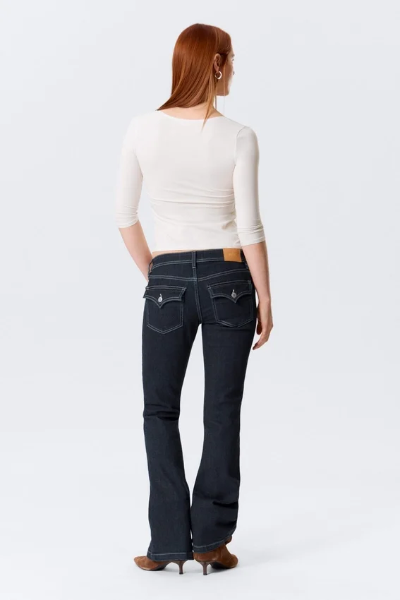 Figurbetontes Oberteil mit Dreiviertelärmeln – Off-White Figurbetontes Oberteil mit Dreiviertelärmeln – Off-White