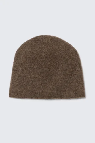 Flauschige Mütze – Dark Mole