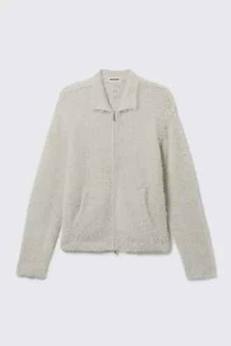 Flauschige Strickjacke mit Reißverschluss – Dirty White