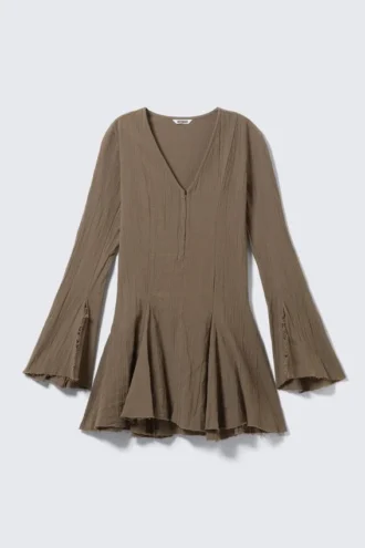 Gekräuseltes Minikleid mit langen Ärmeln – Dark Mole