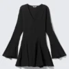 Gekräuseltes Minikleid mit langen Ärmeln – Schwarz Gekräuseltes Minikleid mit langen Ärmeln – Schwarz