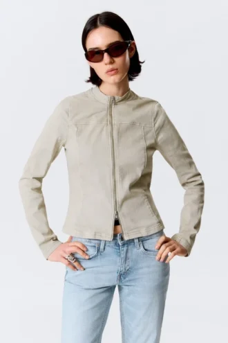 Genevieve Slim Structured Baumwolljacke mit Reißverschluss – Hellbeige