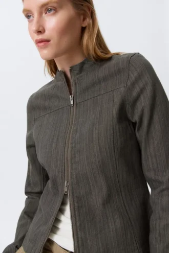 Genevieve Slim strukturierte Baumwolljacke mit Reißverschluss – Dunkelgrau