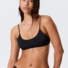 Gepolstertes Bikini-Oberteil mit Bindeband – Schwarz Gepolstertes Bikini-Oberteil mit Bindeband – Schwarz