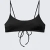 Gepolstertes Bikini-Oberteil mit Bindeband – Schwarz Gepolstertes Bikini-Oberteil mit Bindeband – Schwarz