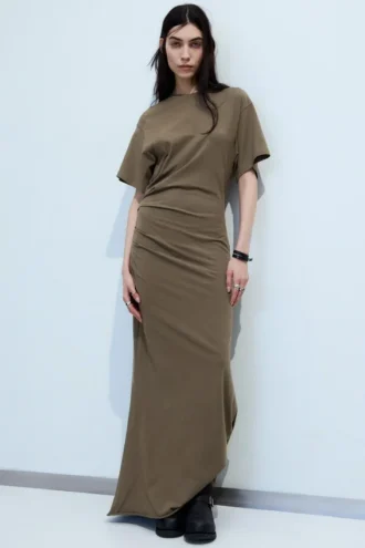 Gerafftes kurzärmeliges Maxikleid – Dark Mole