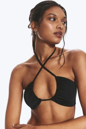 Gerafftes Neckholder-Bandeau-Bikini-Oberteil – Schwarz Gerafftes Neckholder-Bandeau-Bikini-Oberteil – Schwarz