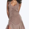 Gerafftes Neckholder-Mini-Kleid – gewaschenes Braun Gerafftes Neckholder-Mini-Kleid – gewaschenes Braun