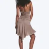 Gerafftes Neckholder-Mini-Kleid – gewaschenes Braun Gerafftes Neckholder-Mini-Kleid – gewaschenes Braun