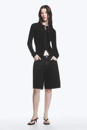 Gerippte Langarm-Strickjacke – Schwarz