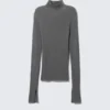 Gerippter, figurbetonter Rollkragenpullover – gestreift, dunkelgrau meliert Gerippter, figurbetonter Rollkragenpullover – gestreift, dunkelgrau meliert