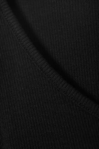 Geripptes Mini-Henley-Top – Schwarz