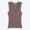 Geripptes Tanktop mit V-Ausschnitt – Dusty Plum Geripptes Tanktop mit V-Ausschnitt – Dusty Plum