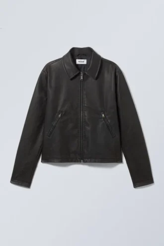Geschrumpfte Kunstlederjacke – Schwarz