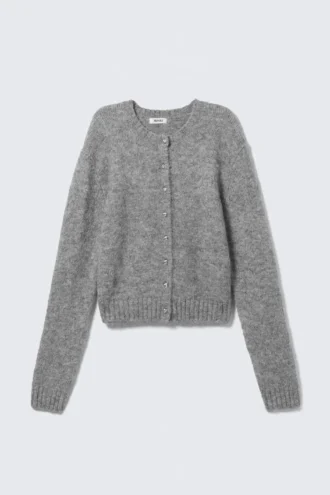 Gestrickte Strickjacke mit Knöpfen und gebürsteter Oberfläche – Grau meliert