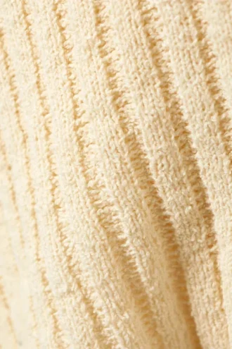 Gestrickter, wickelartiger Pullover mit asymmetrischem V-Ausschnitt – Hellstaubbeige