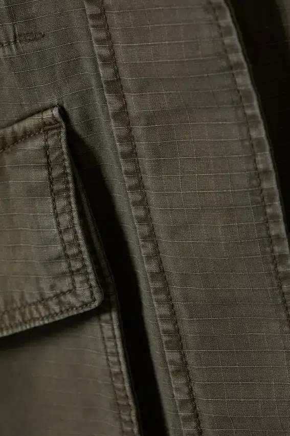 Gewaschene Ripstop-Jacke in lockerer Passform – Dark Mole Gewaschene Ripstop-Jacke in lockerer Passform – Dark Mole