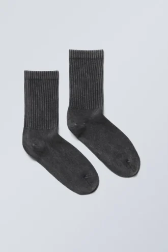 Gewaschene Sport-Socken mit Aufdruck – gewaschen, schwarz