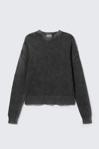 Gewaschener, übergroßer, kastenförmiger Pullover – gewaschen, schwarz