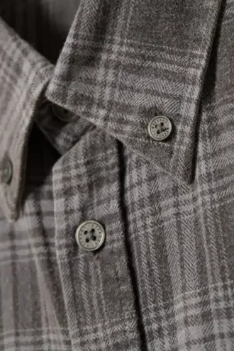 Gewaschenes Flanellhemd mit Karomuster und Knopfleiste – Checked Washed Grey