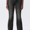 Glow Curve High Waisted Regular Flared Jeans – Black Web – Schwarz Glow Curve High Waisted Regular Flared Jeans – Black Web – Schwarz