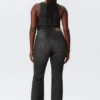 Glow Curve High Waisted Regular Flared Jeans – Black Web – Schwarz Glow Curve High Waisted Regular Flared Jeans – Black Web – Schwarz