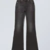 Glow Curve High Waisted Regular Flared Jeans – Black Web – Schwarz Glow Curve High Waisted Regular Flared Jeans – Black Web – Schwarz