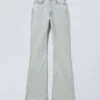 Glow Curve High Waisted Regular Flared Jeans – Snow Blue – Hellblau Glow Curve High Waisted Regular Flared Jeans – Snow Blue – Hellblau