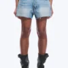 Gravity Mid Rise Loose Denim Shorts – Kimberley Blue – Hellblau Gravity Mid Rise Loose Denim Shorts – Kimberley Blue – Hellblau