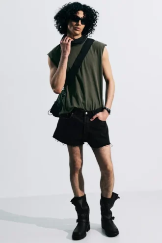 Gravity Mid Rise Loose Denim Shorts – Tuned Black – Schwarz