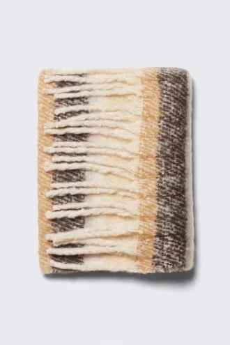 Grobstrick-Schal mit Fransen – gestreift, beige