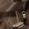 Handtasche aus Baumwoll-Canvas mit Rüschen – gewaschenes Dunkelbraun