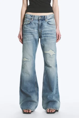 Helix Low Rise Regular Flared Jeans – Sky Worn – Mittelblau